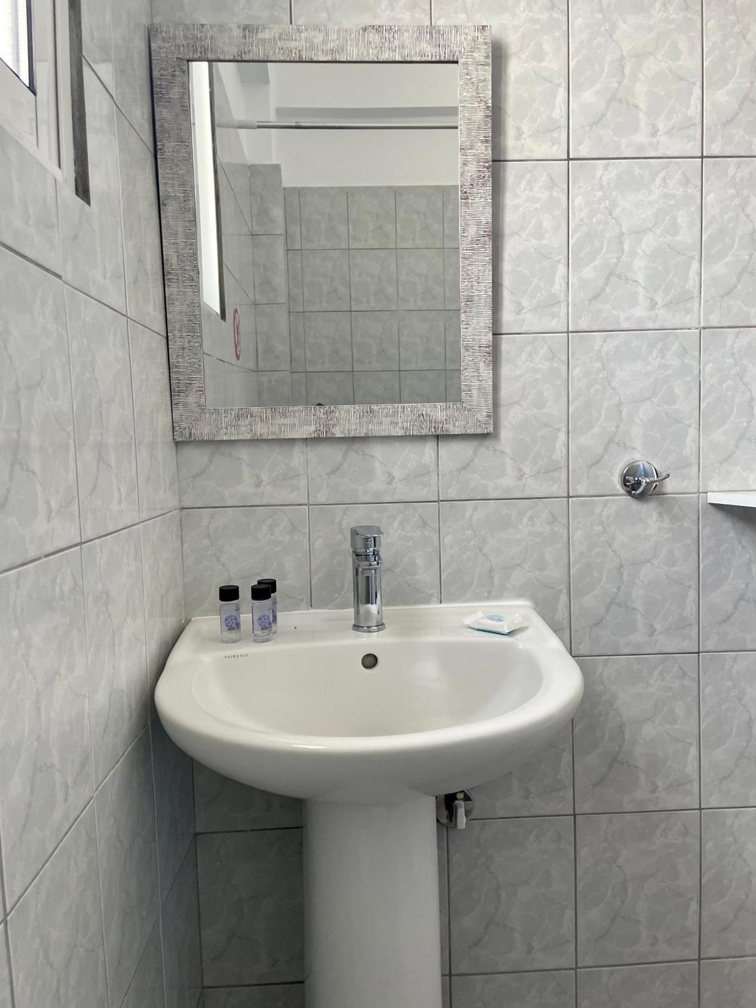 Nisel Seaside Apartment Paralia Katerinis Ngoại thất bức ảnh