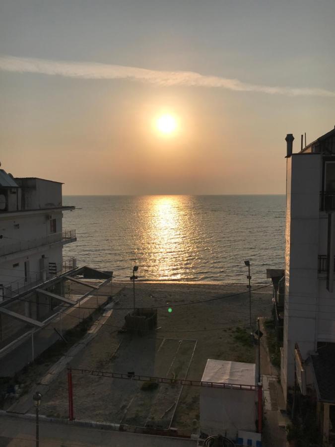 Nisel Seaside Apartment Paralia Katerinis Ngoại thất bức ảnh